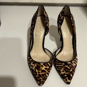 Leopard print Jessica Simpson size 8 heels *like new*
